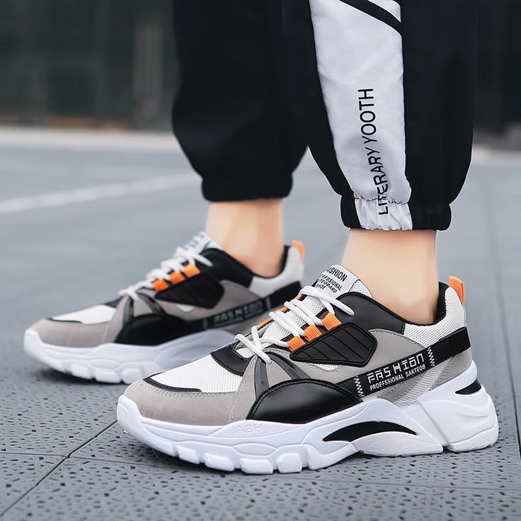 Men's Running Shoes